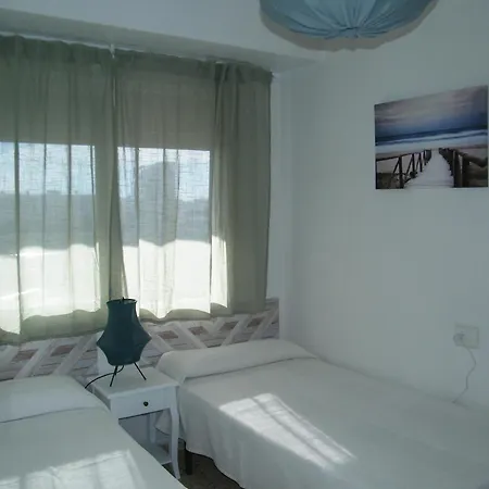En Playa De Con Vistas Al Mar, 1 Dormitorio, Piscina, Tenis, A/a, Se Aceptan Mascotas - Es-314-21 * Gandia